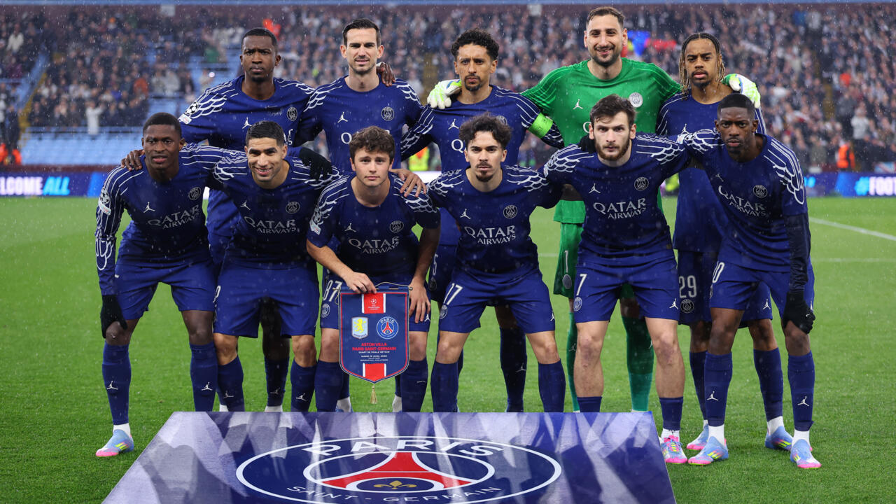 le groupe du PSG pour la Ligue des Champions avec une grosse surprise ! 1 le groupe du PSG pour la Ligue des Champions avec une grosse surprise !