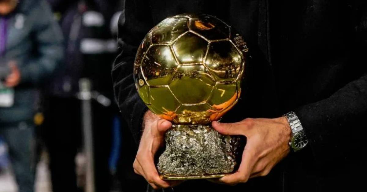 Le monde du foot inquiet : le Ballon d’Or est actuellement hospitalisé