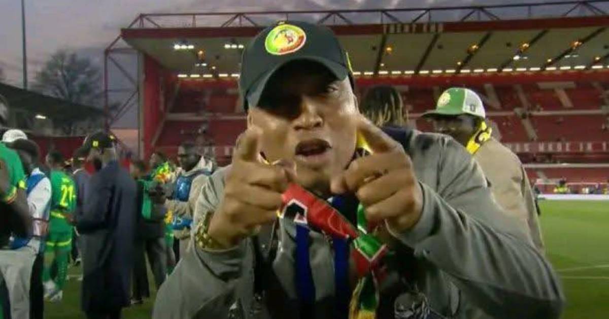 El Hadj Diouf balance une énorme pique à Carragher après la victoire du Sénégal ! (Vidéo)