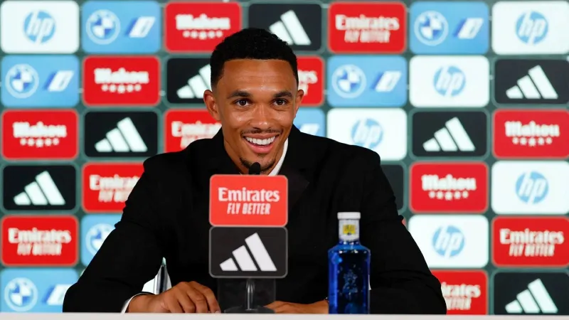 Alexander-Arnold révèle une discussion surprenante avec Xabi Alonso avant le Real