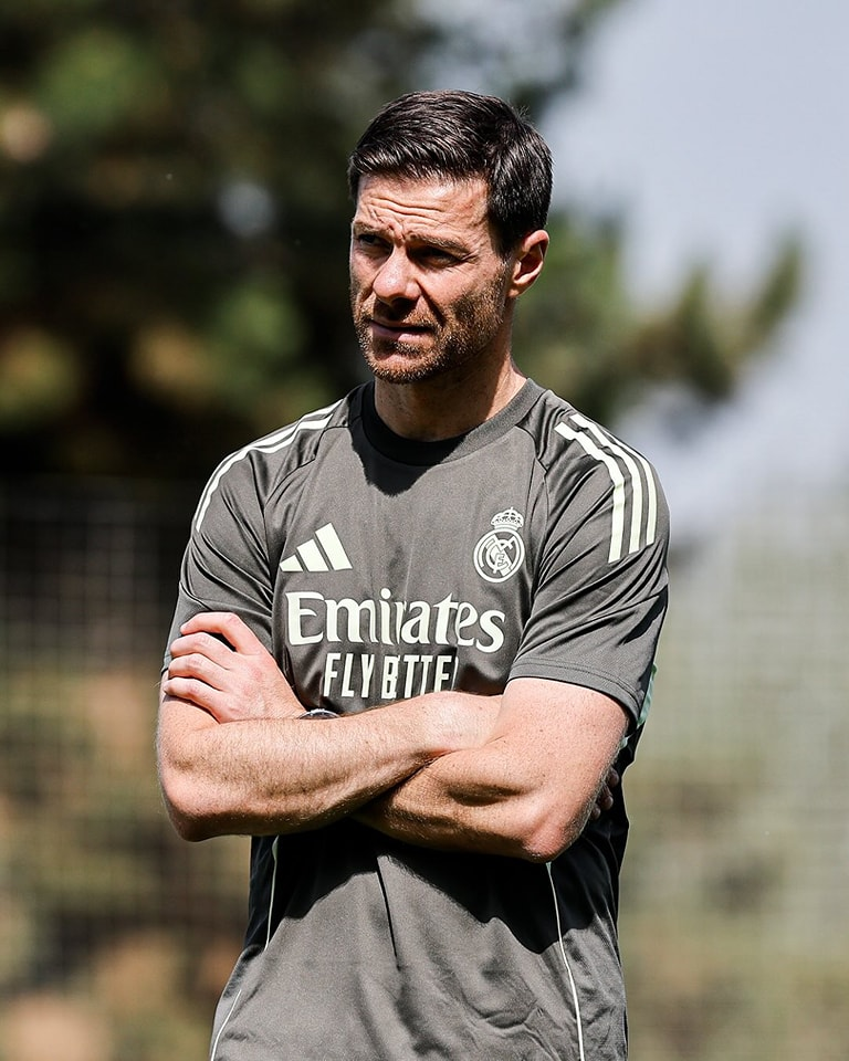 Alexander-Arnold révèle une discussion surprenante avec Xabi Alonso avant le Real