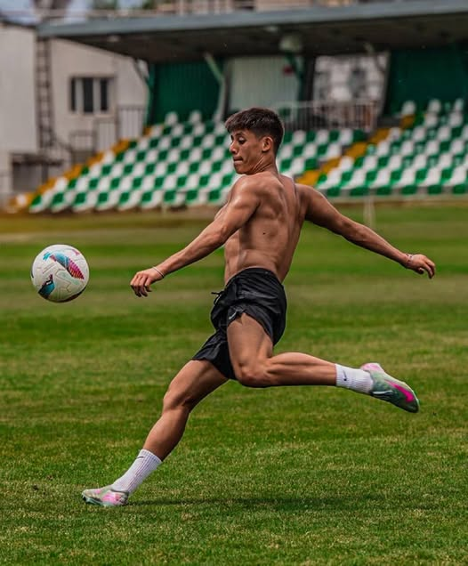 Arda Güler méconnaissable : sa transformation physique bluffe tout le monde