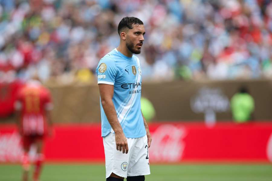 Rayan Cherki déçoit déjà, Guardiola réagit cash 2 Rayan Cherki déçoit déjà, Guardiola réagit cash