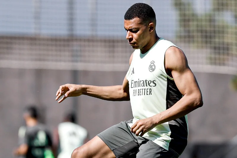 Kylian Mbappé brise enfin le silence après son hospitalisation 1 Kylian Mbappé brise enfin le silence après son hospitalisation