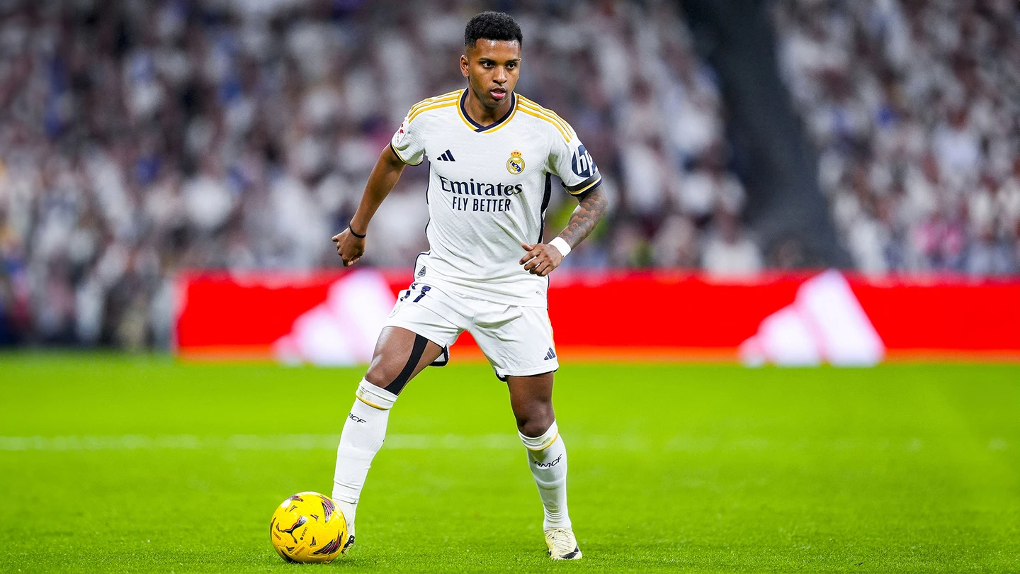 le Real Madrid prêt à laisser partir ce cadre pour moins cher ! 1 le Real Madrid prêt à laisser partir ce cadre pour moins cher !