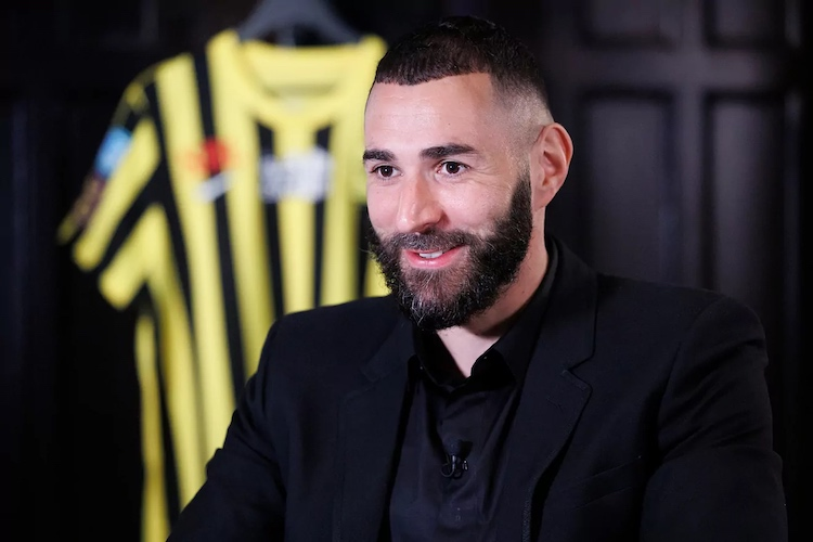 Benzema snobe Cristiano Ronaldo : “Le meilleur de tous les temps, c’est...”