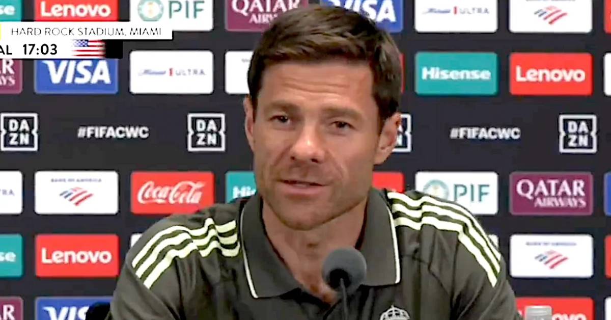 Xabi Alonso réagit après la défaite du Real Madrid face au PSG