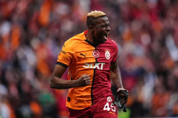 Victor Osimhen dit enfin oui : il rejoint un nouveau club après des mois de suspense !