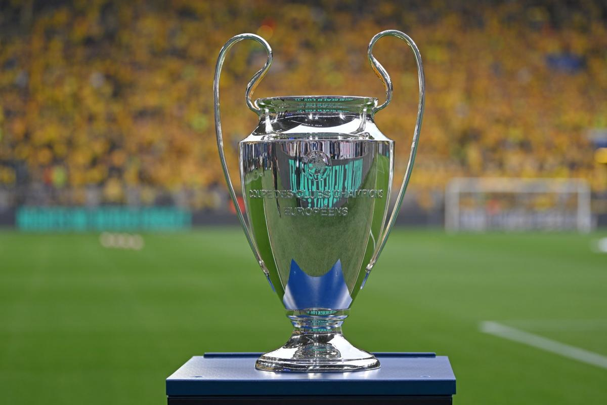 Ligue des Champions : le seul entraîneur à enchaîner 3 titres… il est africain ! 2 Ligue des Champions : le seul entraîneur à enchaîner 3 titres… il est africain !
