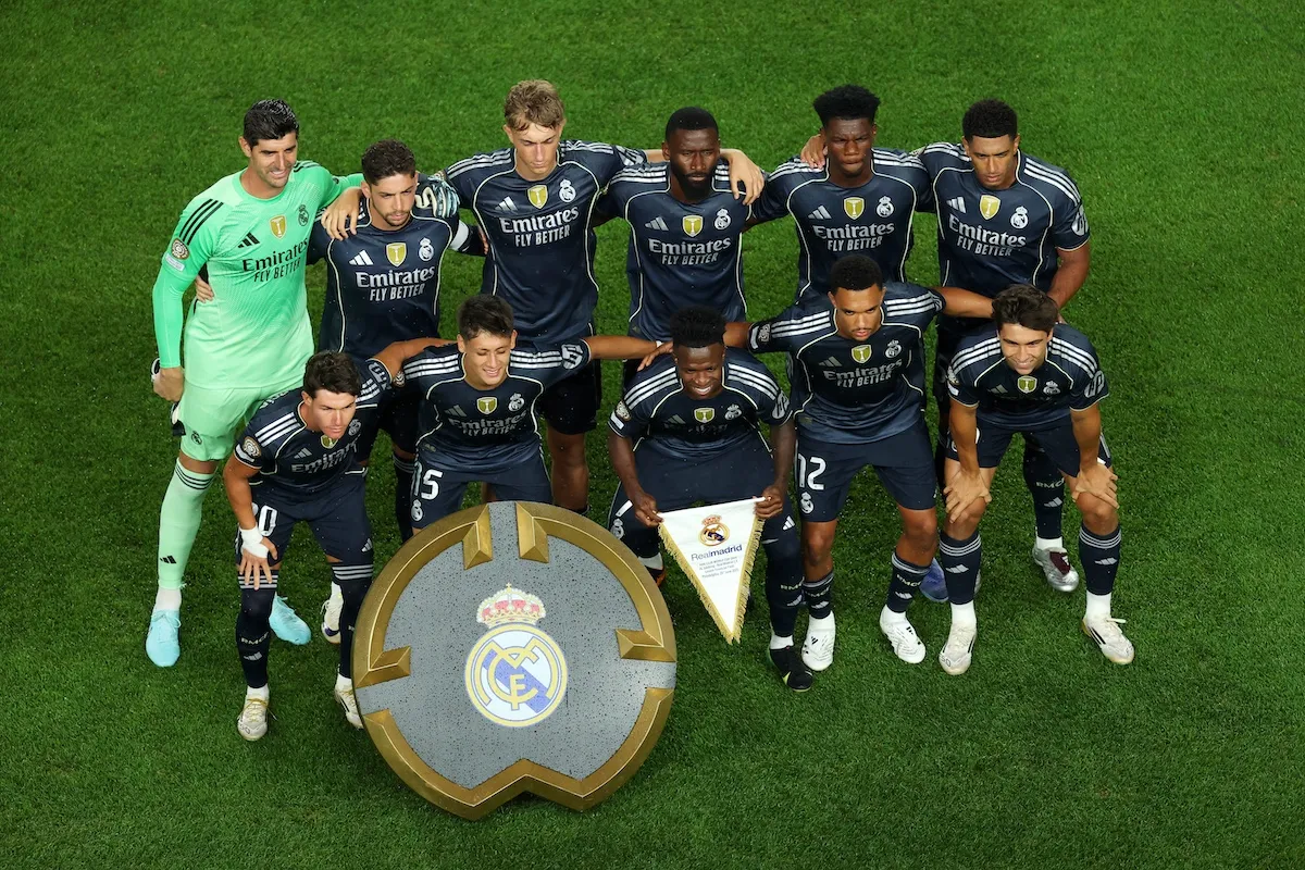 Le Real Madrid pousse 5 joueurs dehors 2 Le Real Madrid pousse 5 joueurs dehors
