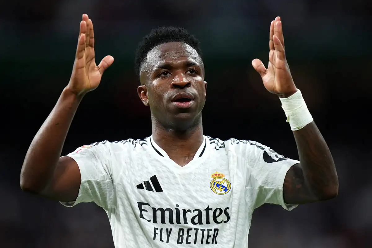 Ça chauffe au Real : Vinicius met un gros coup de pression !