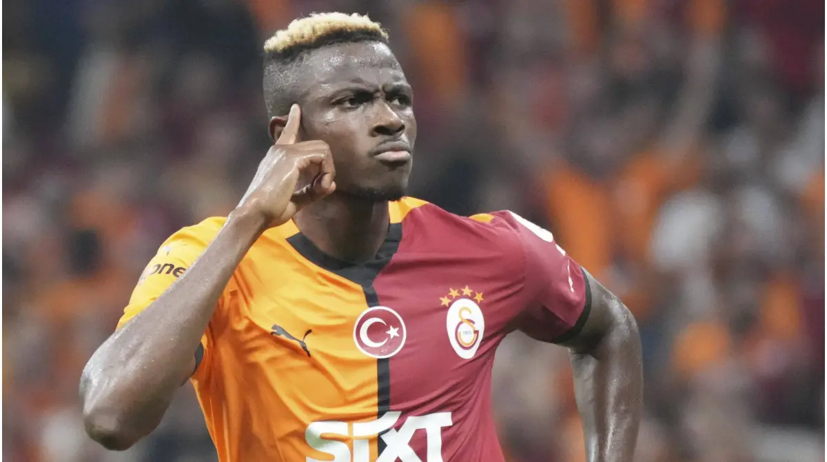 Osimhen signe dans un grand club européen ! 2 Osimhen signe dans un grand club européen !