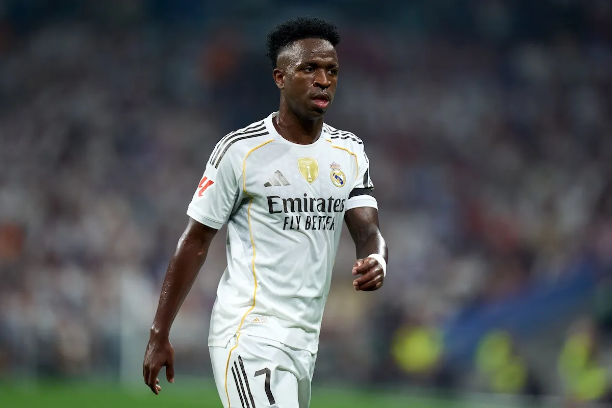 comment le club a réagi au placement de Vinicius sur le banc à Oviedo 1 comment le club a réagi au placement de Vinicius sur le banc à Oviedo