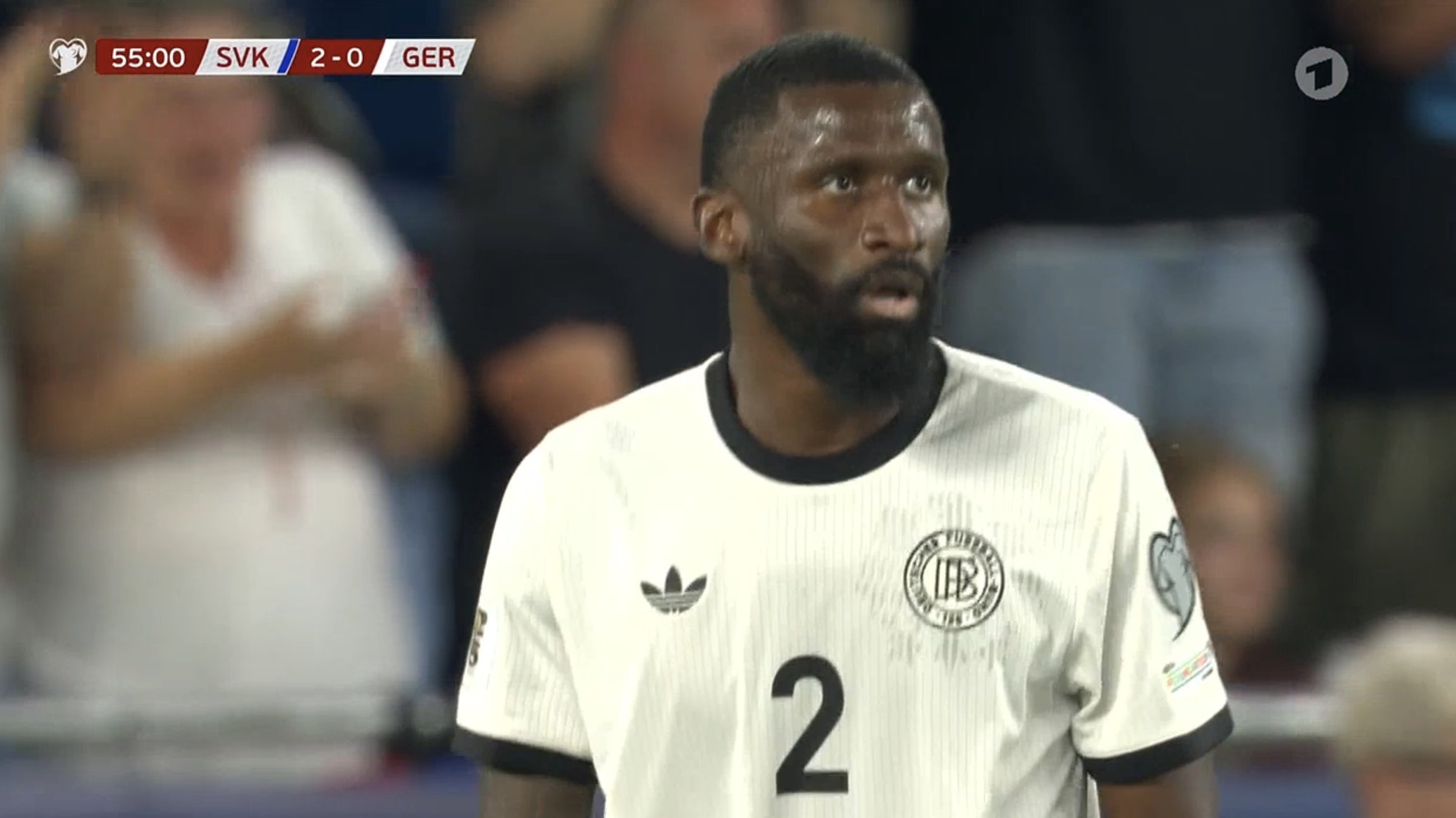 Antonio Rüdiger humilié comme jamais par un Slovaque, la vidéo est virale ! 2 Antonio Rüdiger humilié comme jamais par un Slovaque, la vidéo est virale !