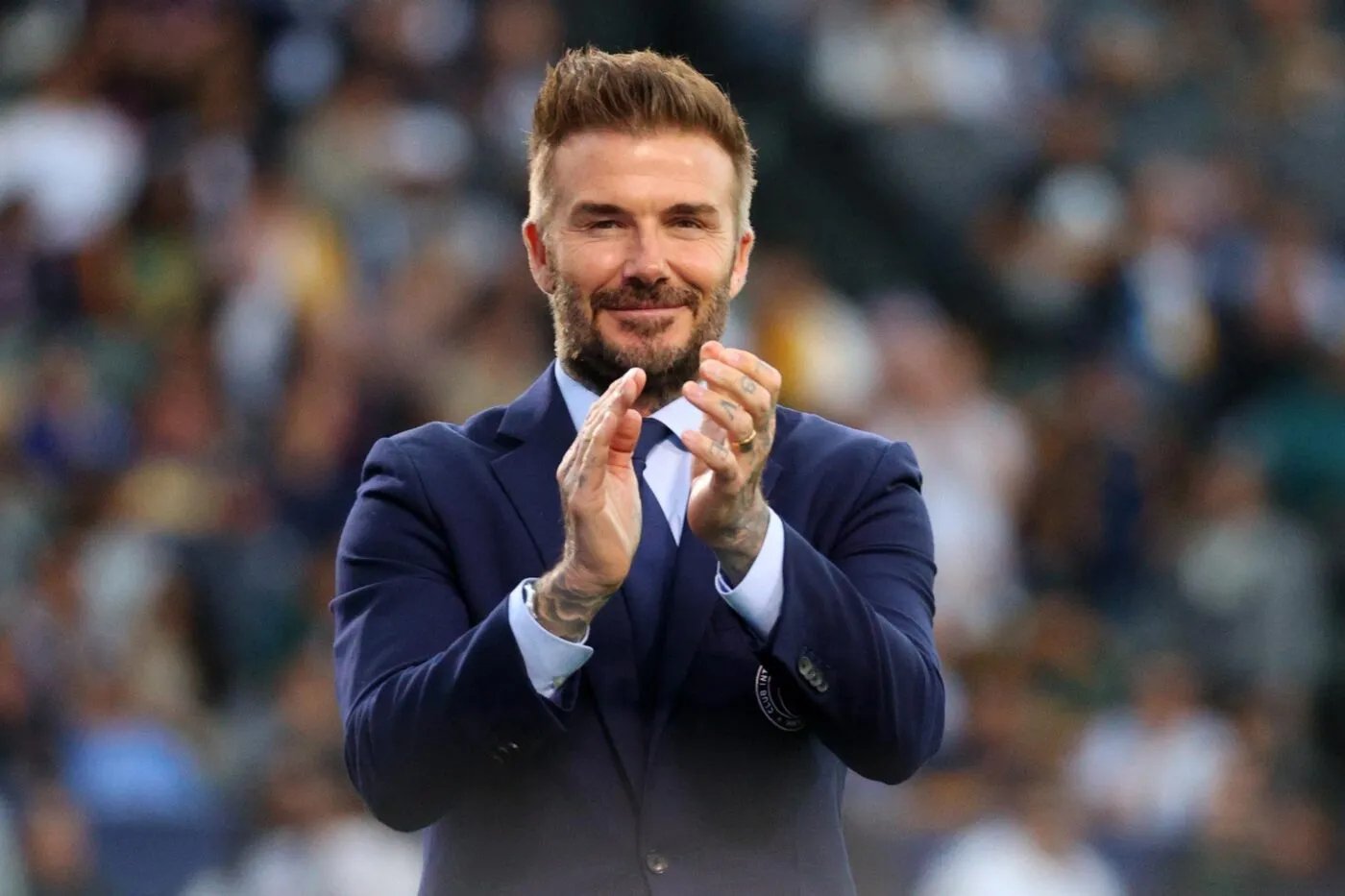 david beckham va etre anobli par le roi charles iii