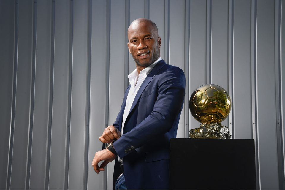 Didier Drogba n’animera plus la cérémonie du Ballon d’Or 2025 : voici qui le remplace 2 Coup de tonnerre : Didier Drogba se retire du Ballon d’Or