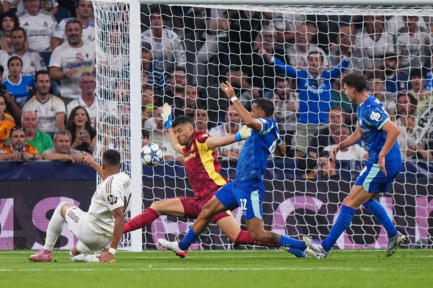 Mbappé guide le Real Madrid face à l'OM à 10 : les notes du match