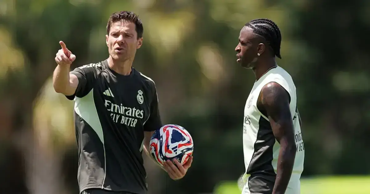 Real Madrid : Xabi Alonso lâche ses vérités sur Vinicius Junior