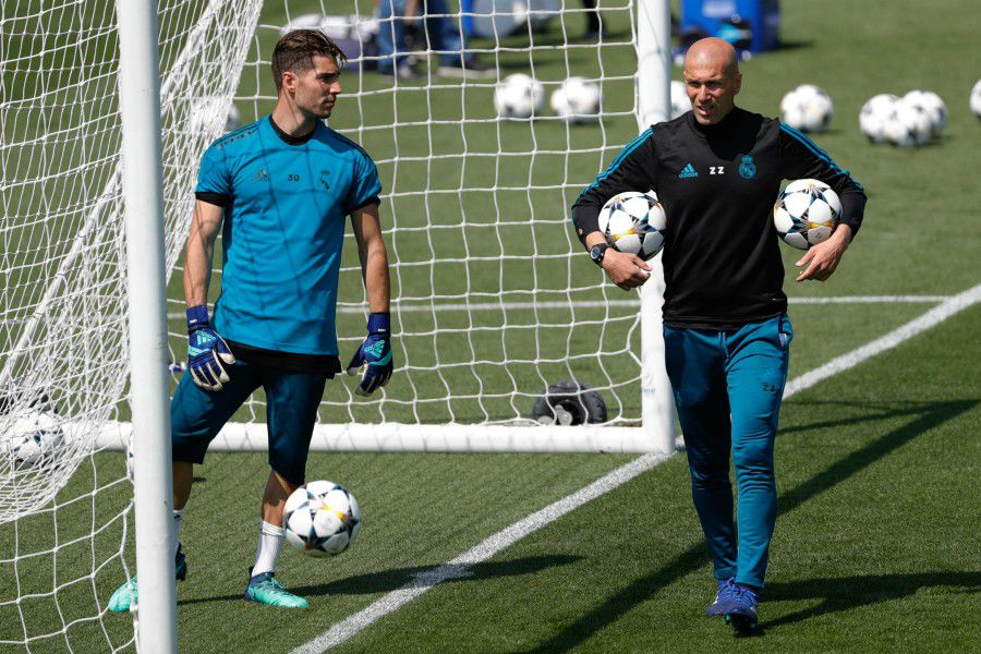 Officiel : Zinédine Zidane a choisi l’Algérie !
