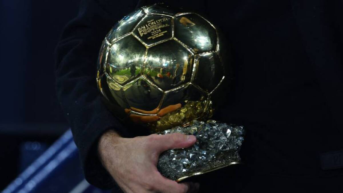 Jamie Carragher tranche : "C’est lui qui mérite le Ballon d’Or !"