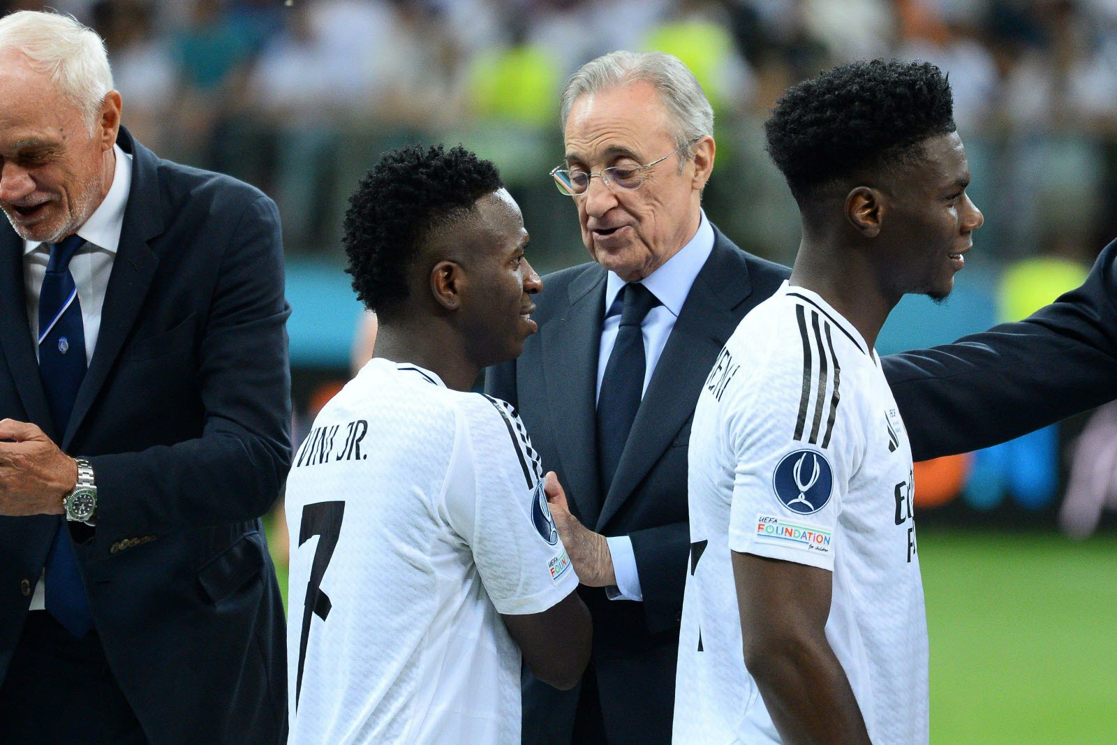 Real Madrid : le prix de Vinicius Junior fixé… et il est colossal ! 2 Real Madrid : le prix de Vinicius Junior fixé… et il est colossal !