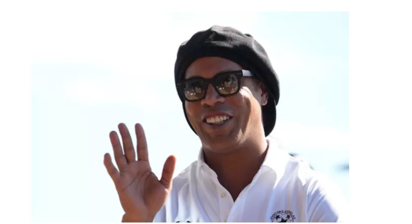 À quelques heures de la cérémonie, Ronaldinho se lâche sur le Ballon d’Or !