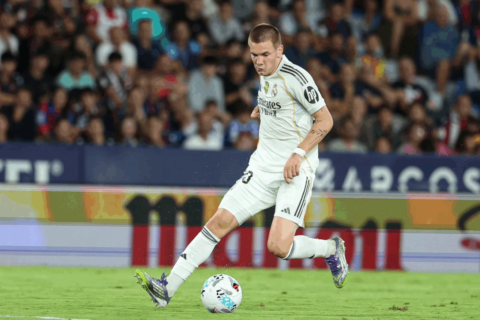 Real Madrid : le crack Mastantuono fait tourner la tête de Xabi Alonso