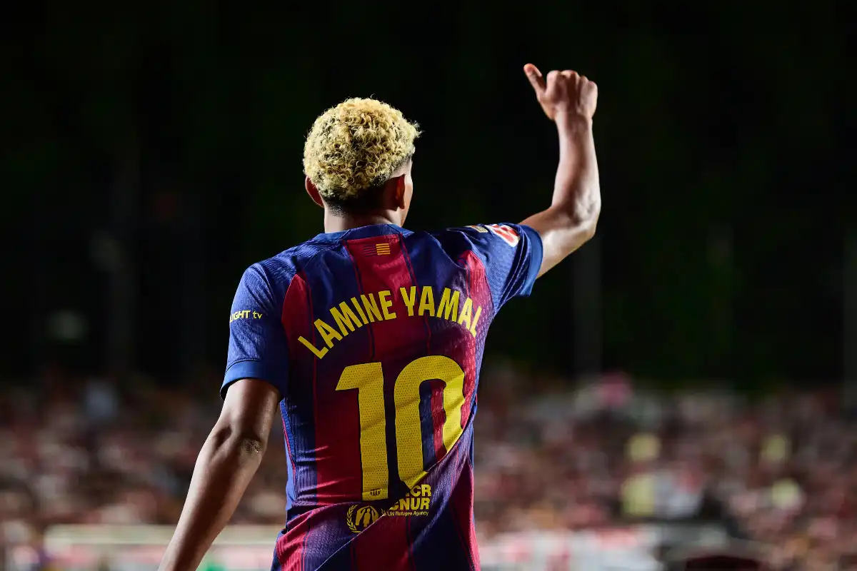 Barça : Flick tranche et prend une décision forte pour Yamal avant le PSG