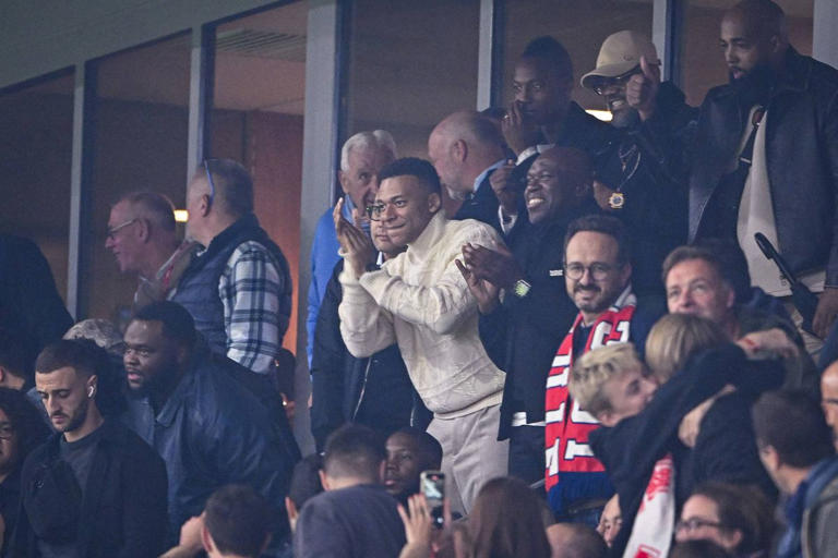 Mbappé provoque la polémique après son attitude face à son ancien club