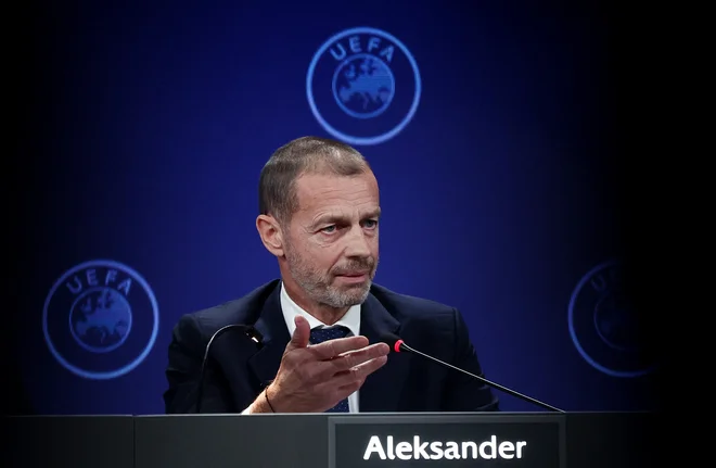 UEFA frappe fort : une décision qui surprend tous les clubs !