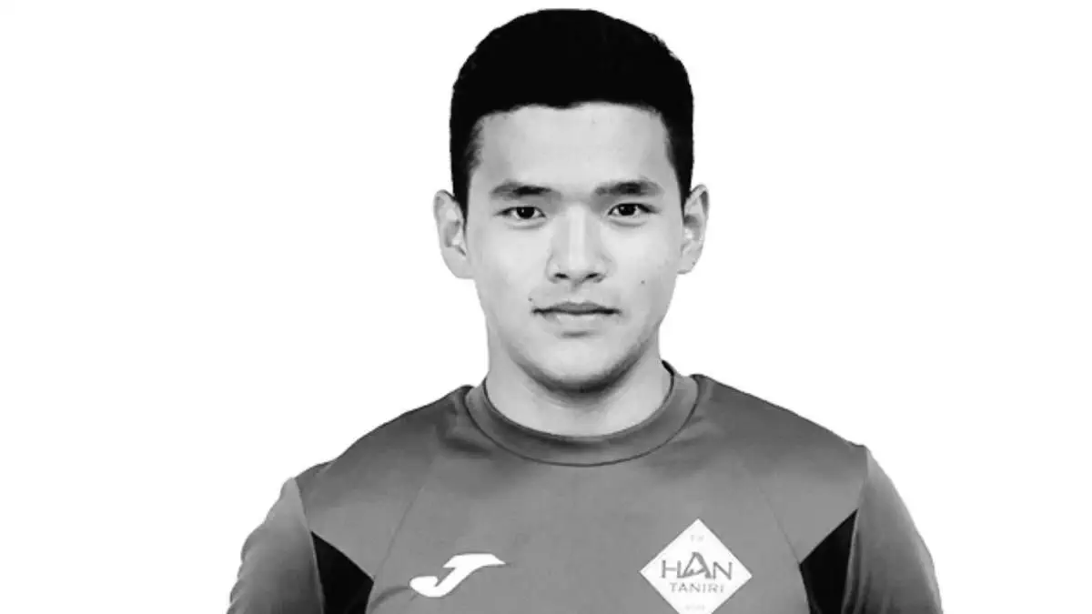 Tragédie dans le football : un prodige de 19 ans décède subitement 3 Tragédie dans le football : un prodige de 19 ans décède subitement