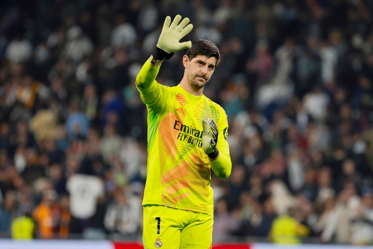 Real Madrid : le nom du remplaçant de Courtois enfin dévoilé !