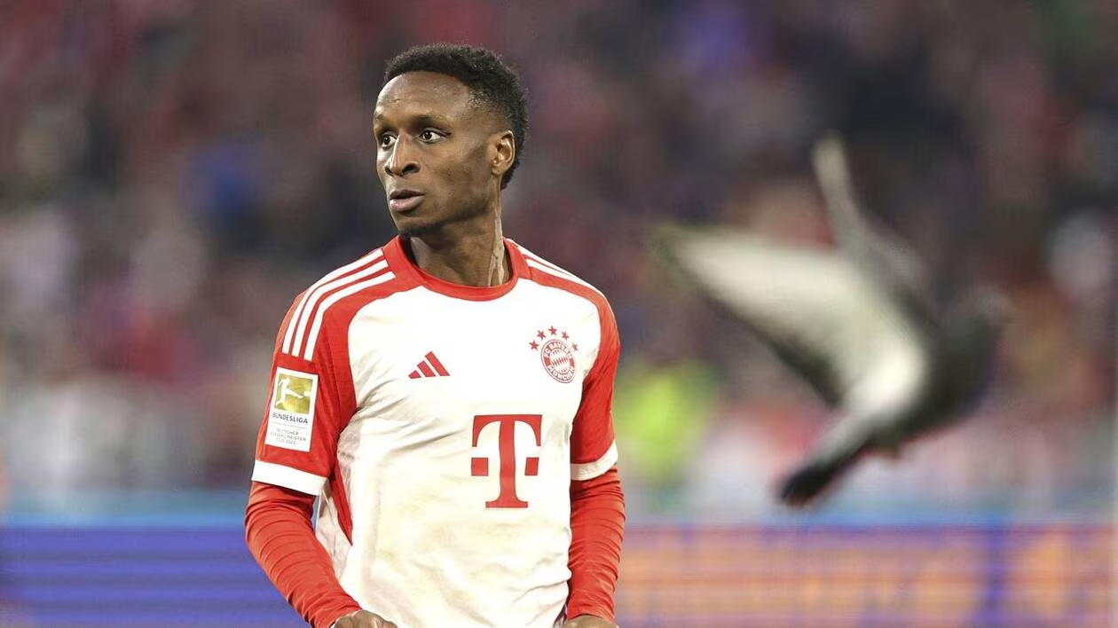 C’est fait : Bouna Sarr va s’entraîner avec un nouveau club !