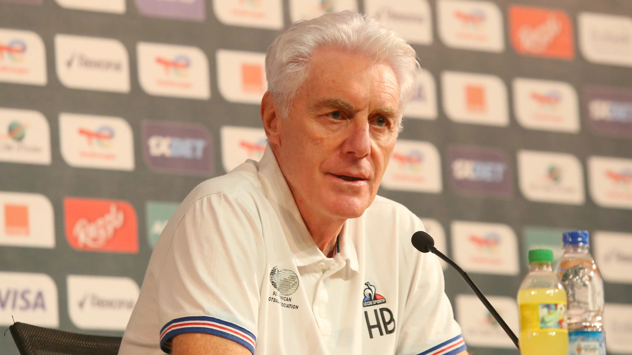 CAN 2025 : le sélectionneur de l’Afrique du Sud explose, des propos racistes et sexistes !