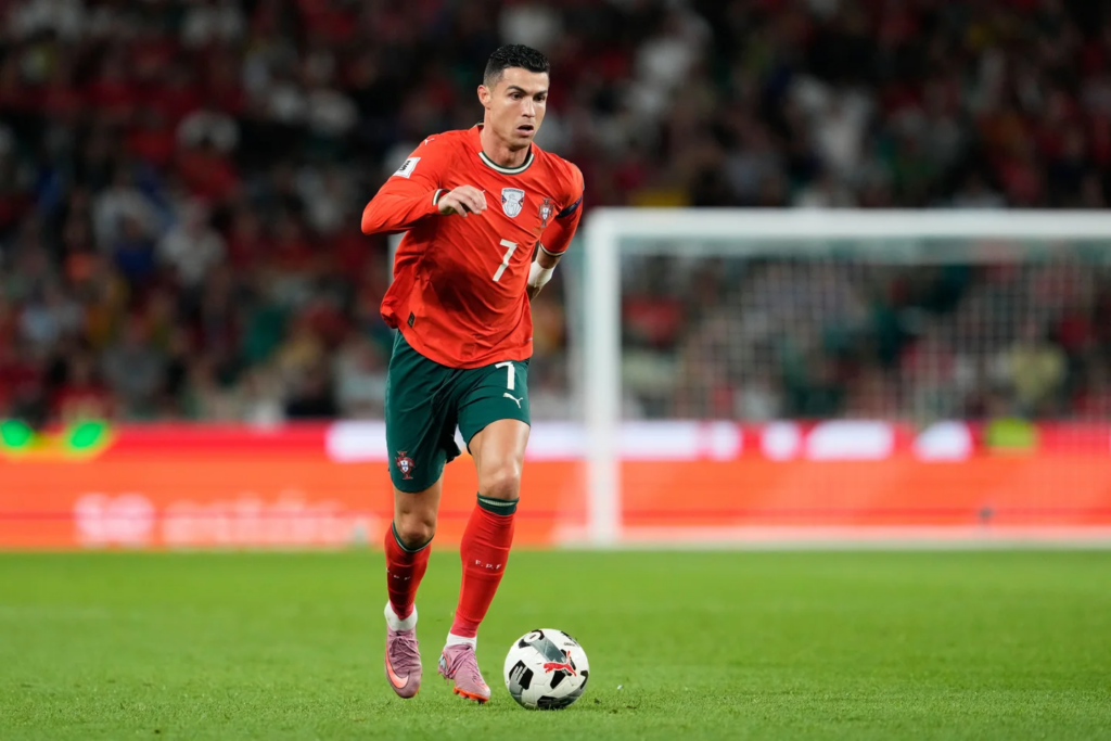 Cristiano Ronaldo réagit après le match nul du Portugal contre la RD Congo