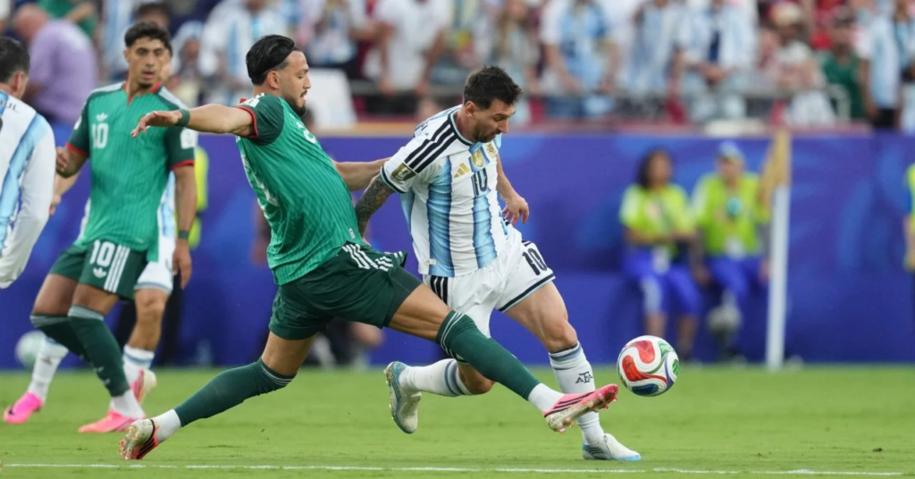 La Fédération algérienne réagit après la défaite et saisit la FIFA