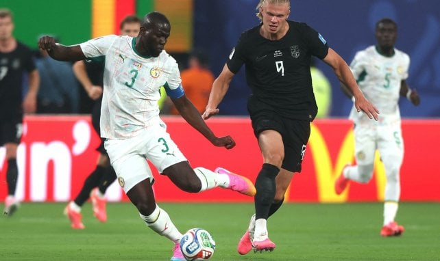 Le terrible tacle de Nabil Djellit contre les Lions et Kalidou Koulibaly