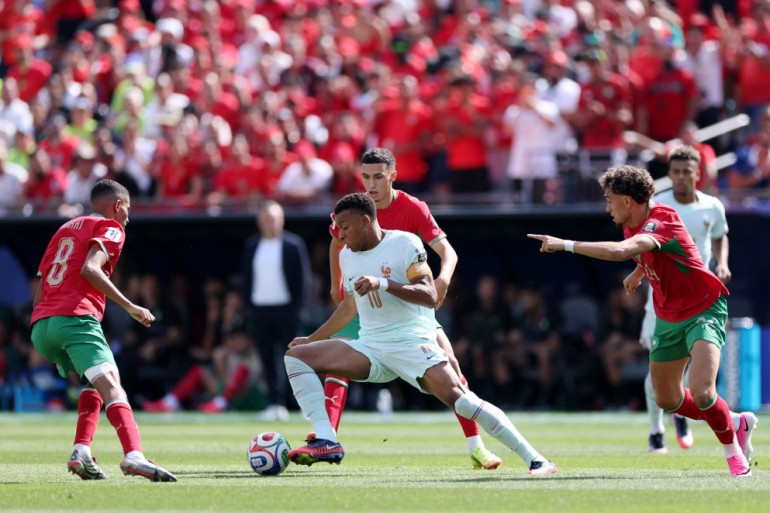 تييري هنري يتفاعل مع إقصاء المغرب أمام فرنسا