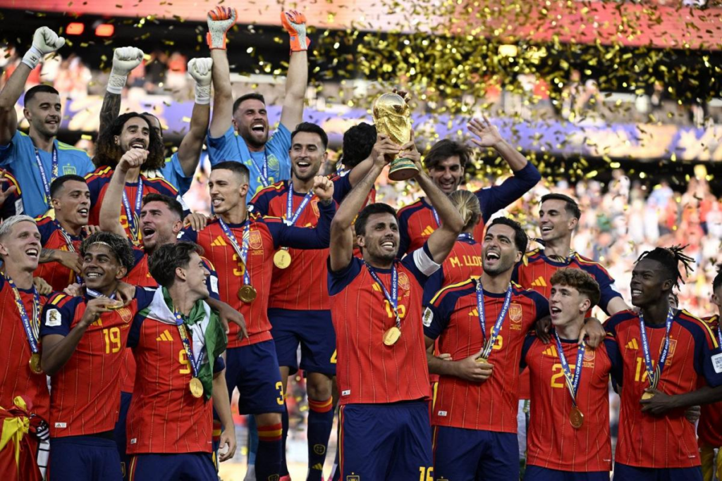 Le sacre de l'Espagne tourne au cauchemar : le pays en deuil