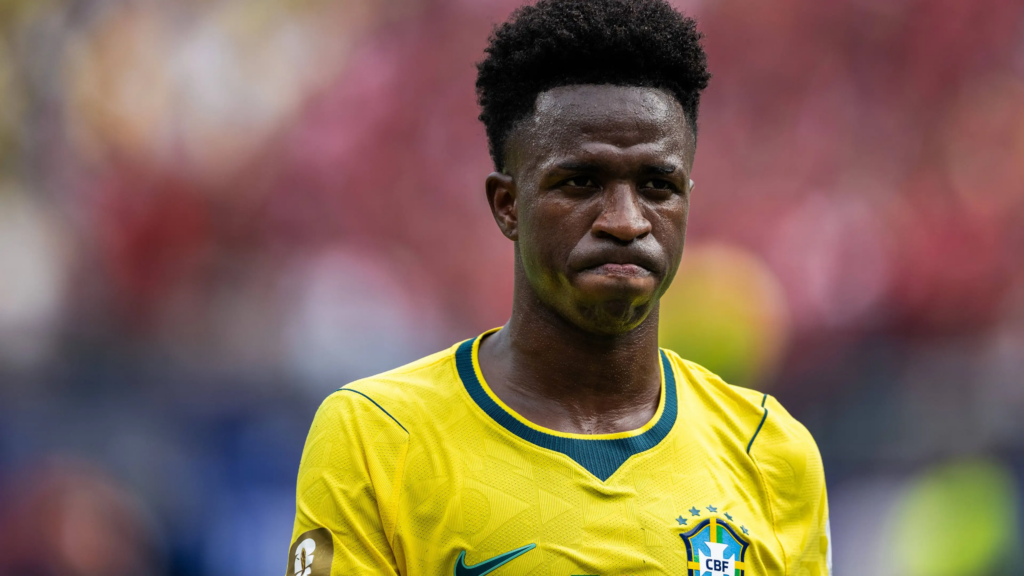 Pourquoi Vinicius Jr aurait-il choisi de modifier son visage ?