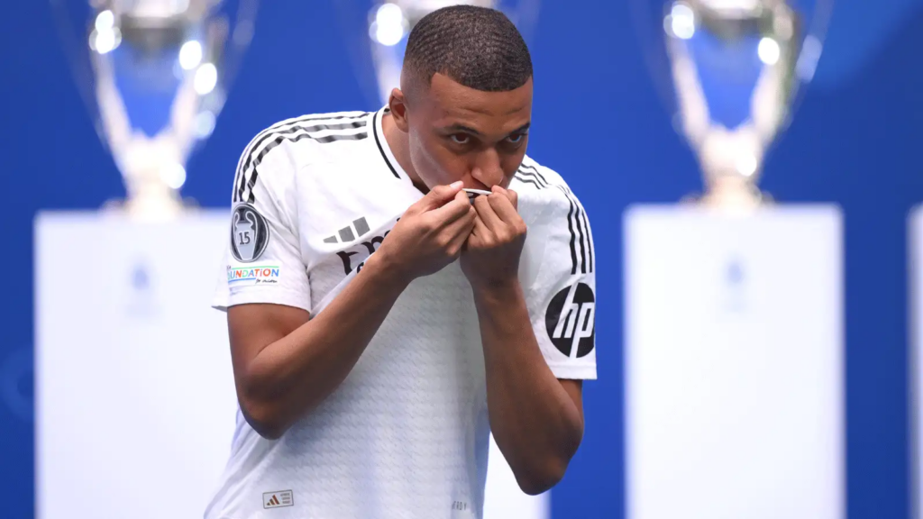 Mbappé mérite-t-il le Ballon d'Or ? Les chiffres parlent pour lui