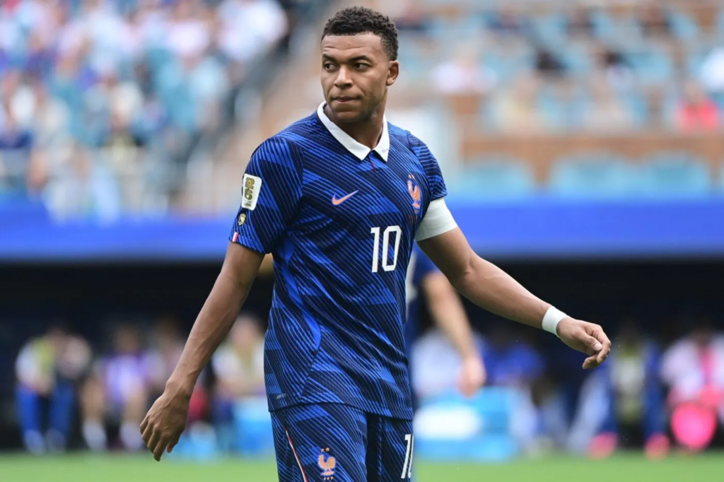 Mbappé mérite-t-il le Ballon d'Or ? Les chiffres parlent pour lui